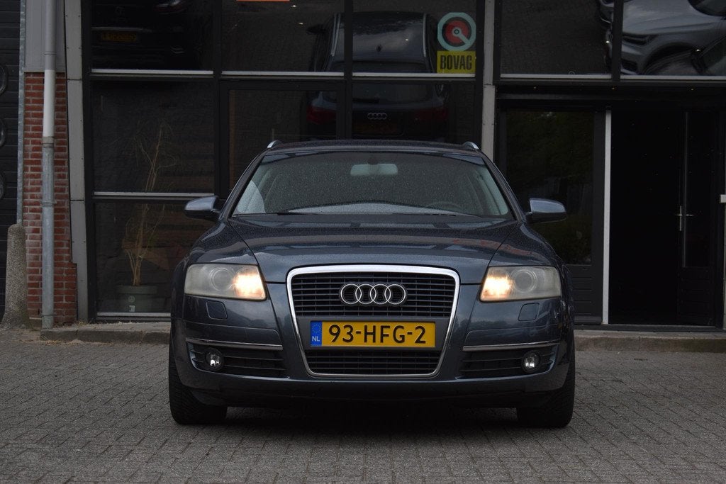 Audi A6 Avant 2.4 Cruise Airco Navi Trekhaak, Auto's, Audi, Stof, Zwart, Parkeersensor, Blauw