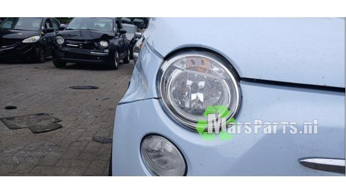Koplamp rechts van een Fiat 500