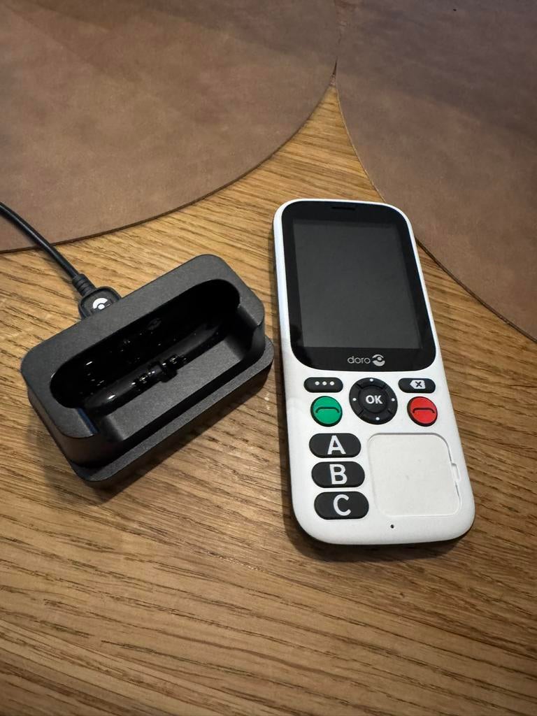 Doro 780X, senioren telefoon, Telecommunicatie, Mobiele telefoons | Overige merken, Ophalen, Overige modellen, Geen camera, Zo goed als nieuw