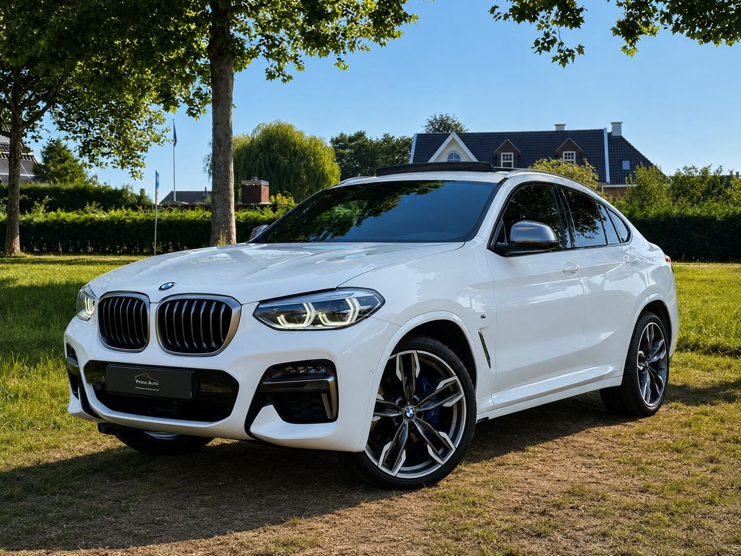 BMW X4 M40i High Executive |PANO|TREKHAAK|HUD|CARPLAY|DEALER, Auto's, Dealer onderhouden, Gebruikt, Wit, Leder