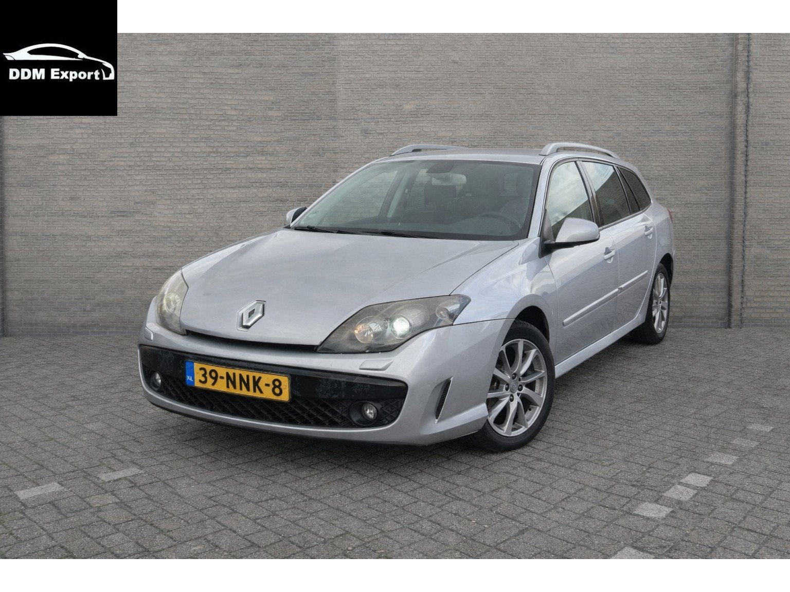 Renault Laguna Estate 1.5 dCi Celsium | Navi | Clima |, Gebruikt, 1295 kg, 4 cilinders, Origineel Nederlands