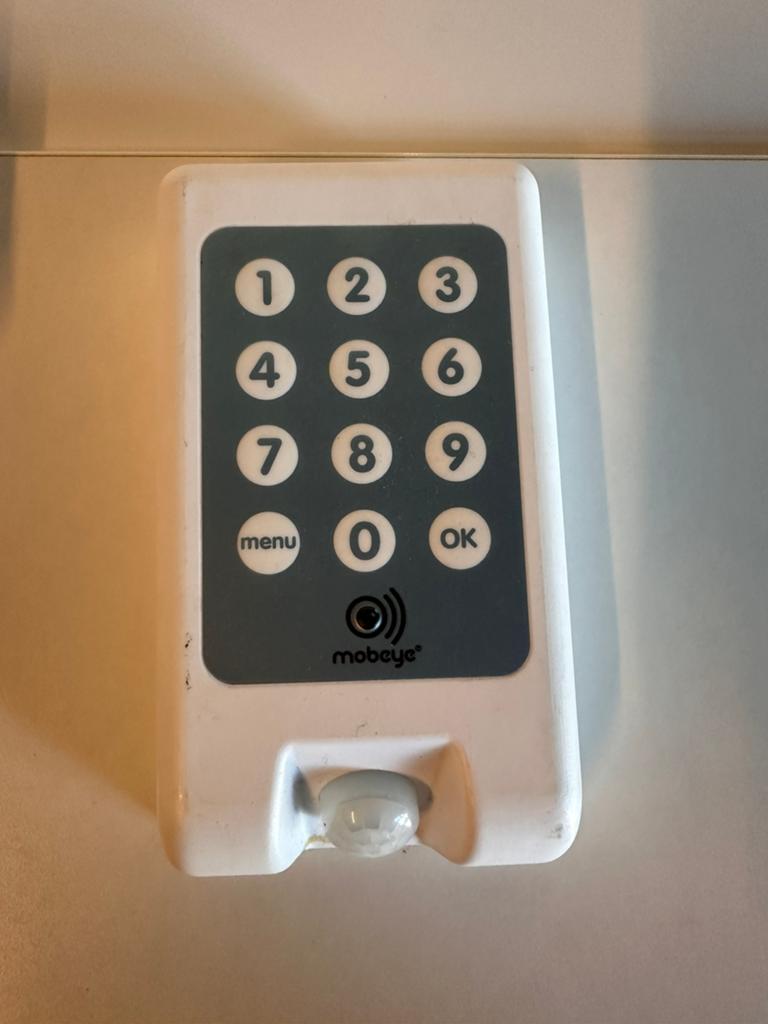 Mobeye portable alarm, Ophalen of Verzenden, Zo goed als nieuw, Detector, Sensor of Melder