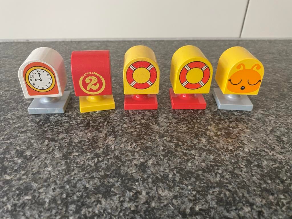 Duplo onderdelen: Klok, nummer 2, reddingsboeien en bij, Ophalen of Verzenden, Gebruikt, Losse stenen, Duplo