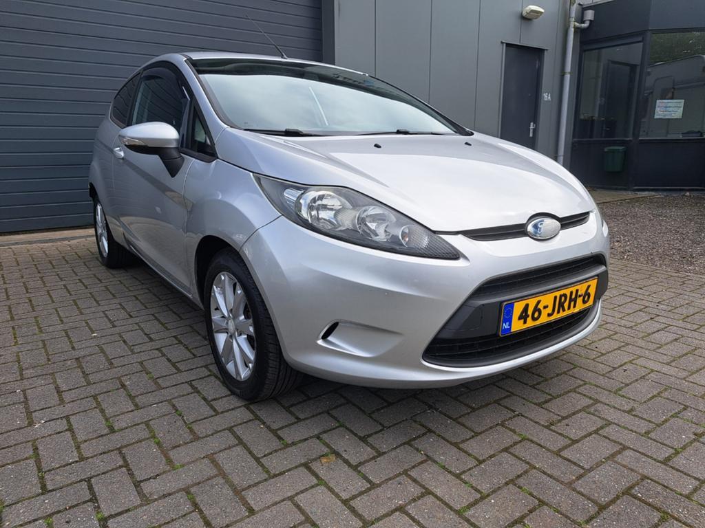 Ford Fiësta 1.25 Sport/Lmv/Getint glas/Clima/Nwe apk+DB-Riem, Auto's, Voorwielaandrijving, Stof, 4 cilinders, Origineel Nederlands