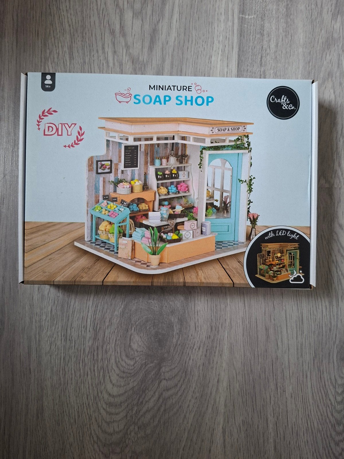 DIY Miniatuur Zeepwinkel Knutselset met LED-verlichting, Verzenden, Nieuw, Meerkleurig, Hout