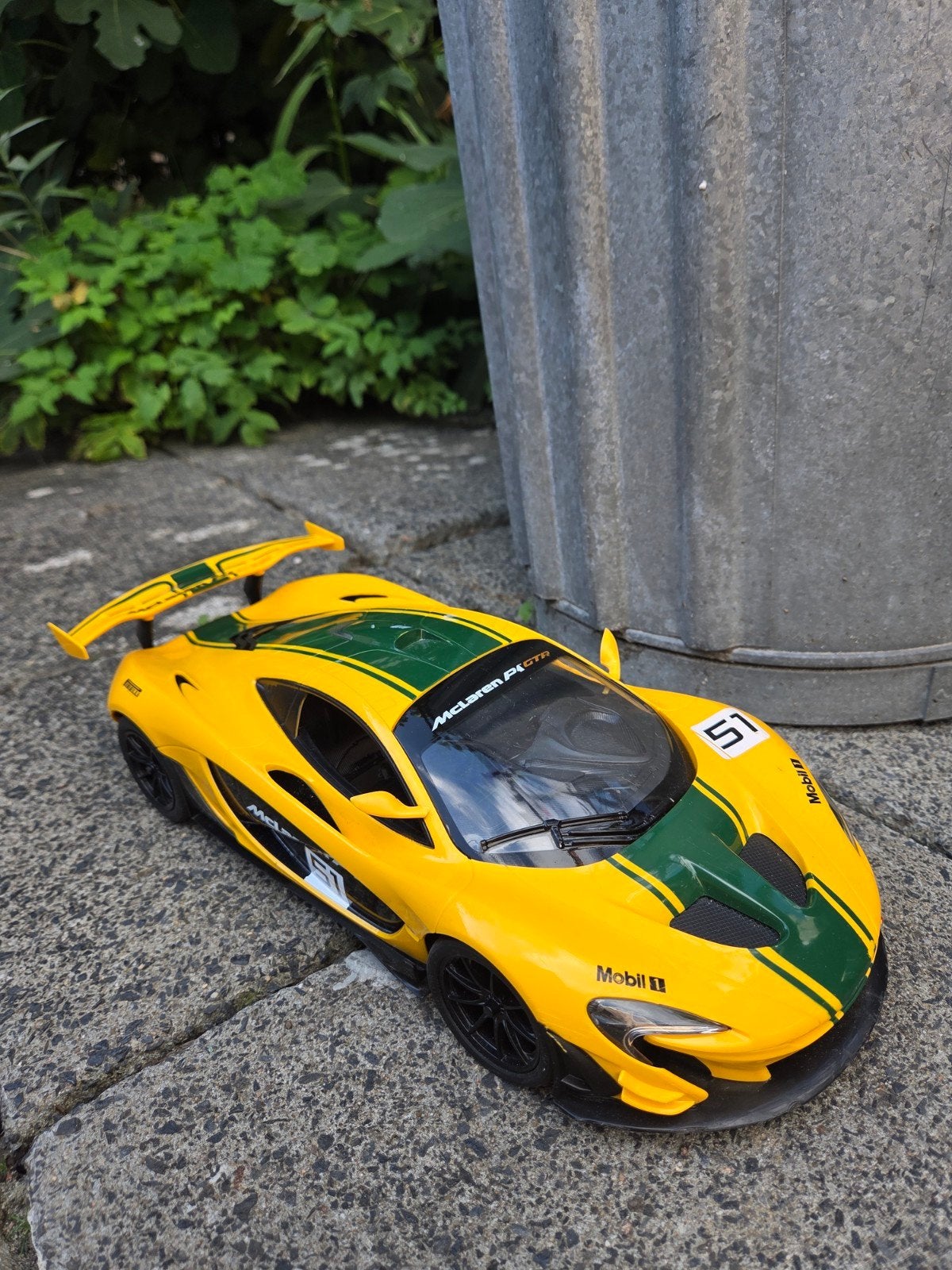McLaren P1 GTR modelauto - Zo goed als nieuw, Ophalen of Verzenden, Gebruikt