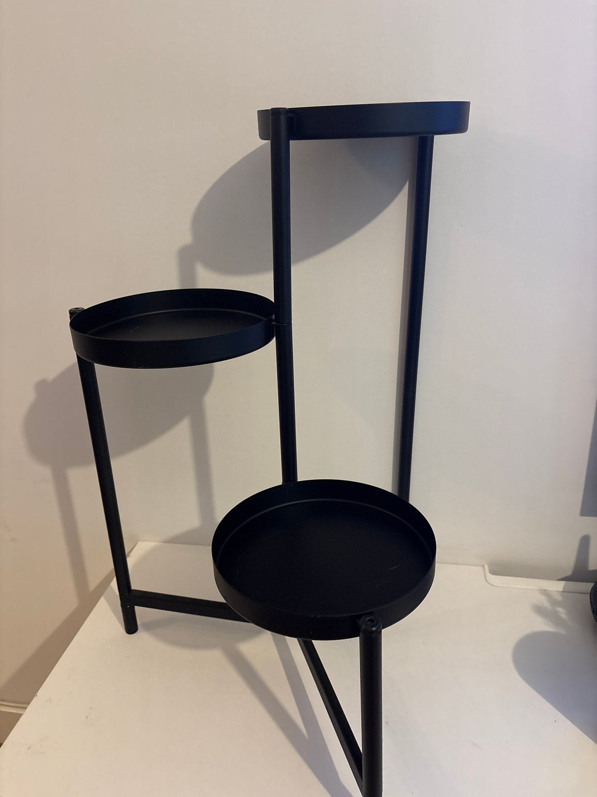 IKEA plantenstandaard zwart metaal 3 etages, Ophalen, Zwart, Zo goed als nieuw, Metaal