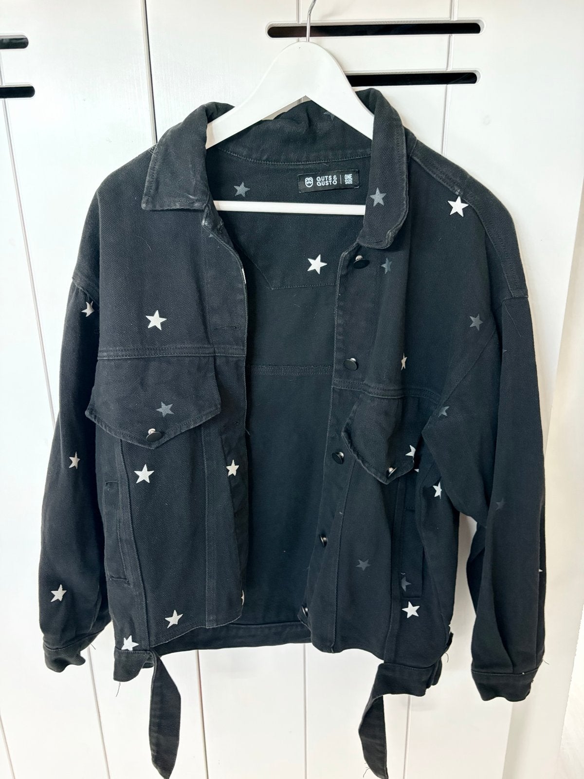 Guts & Gusto spijkerjasje met sterren - One Size, Ophalen of Verzenden, Gedragen, Maat 38/40 (M), Zwart