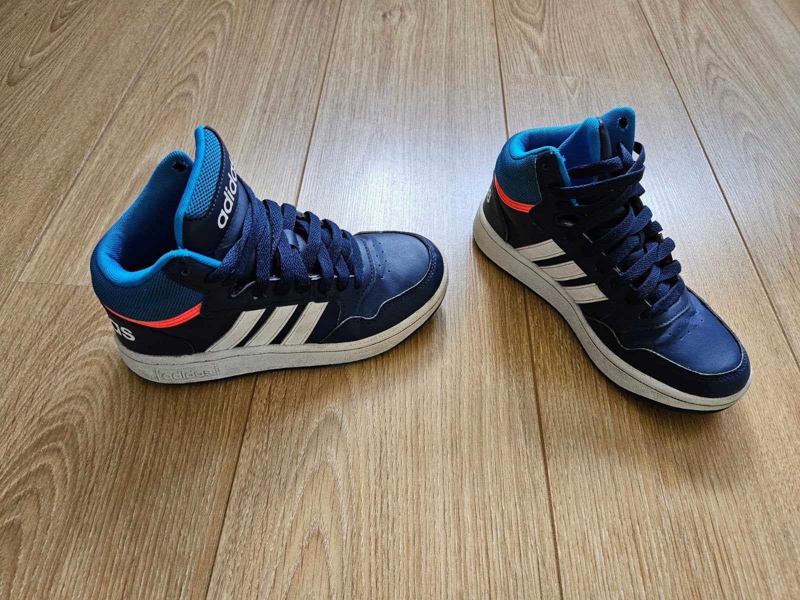 Adidas schoenen, maat 33, Adidas, Schoenen, Ophalen of Verzenden, Zo goed als nieuw