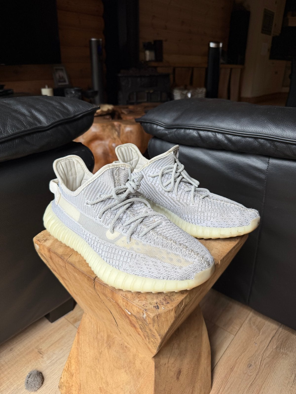 Yeezy Boost 350 v2 - Static white, Ophalen of Verzenden, Zo goed als nieuw, Wit, Sneakers of Gympen
