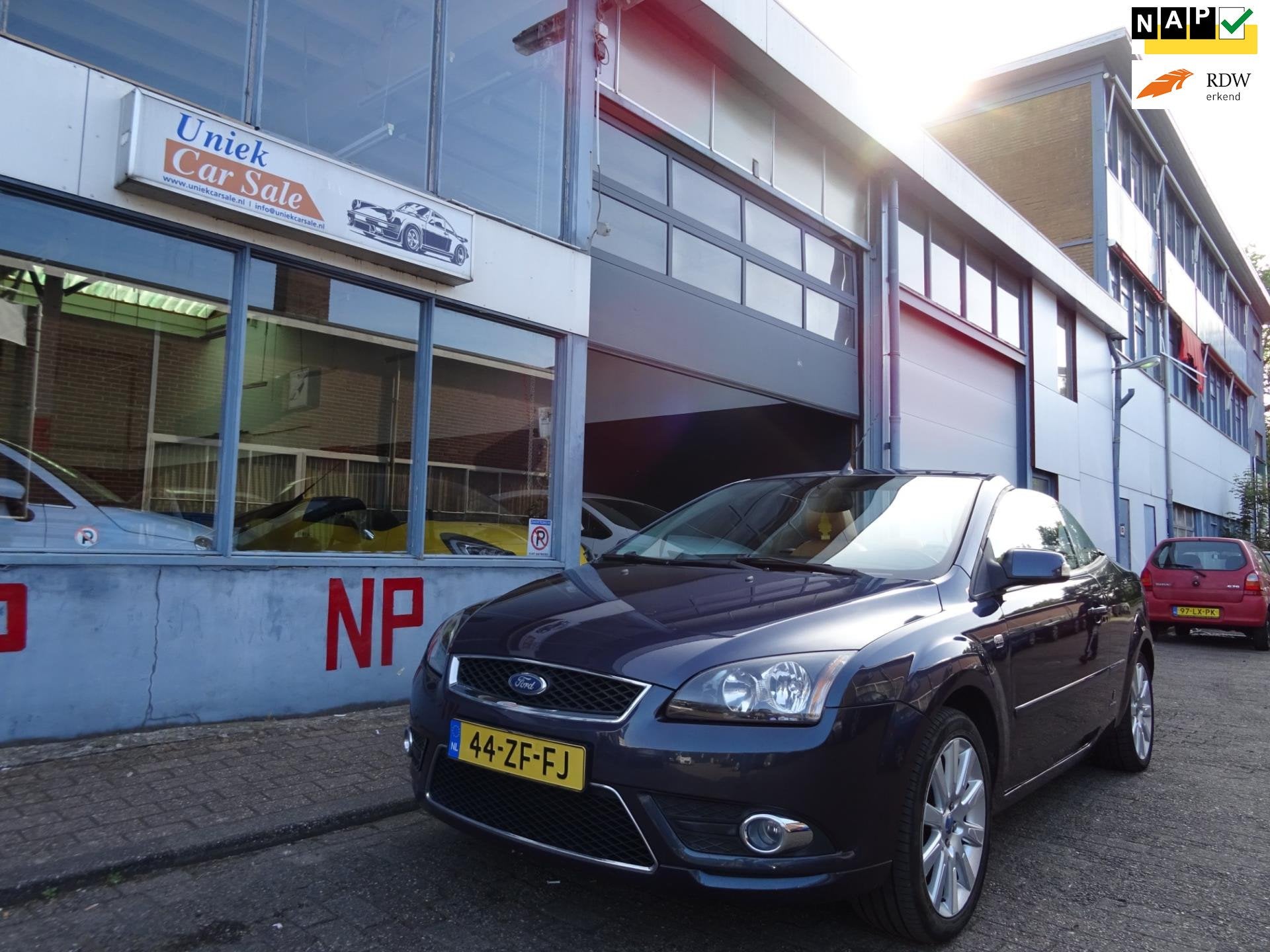 Ford Focus Coupé-Cabriolet 2.0-16V Titanium, Gebruikt, Cabriolet, 4 stoelen, Handgeschakeld
