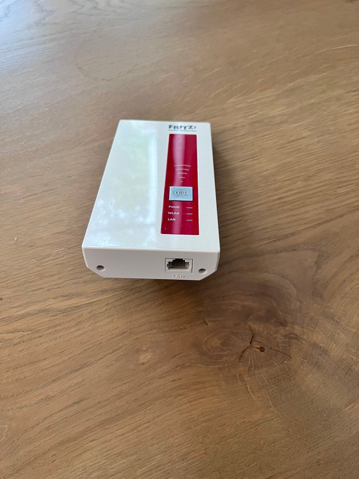 Foto 7 van FRITZ! Wlan repeater 1750E, goede staat 2x los/samen te koop