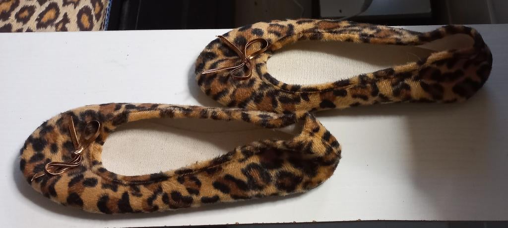 Panterprint flatjes / ballerina's maat 39 *nieuw*, Kleding | Dames, Bruin, Nieuw, Ballerina's, Ophalen of Verzenden