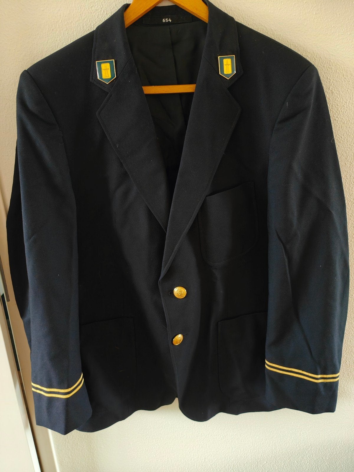 UNIEK Uniform met pet en insignes wegverkeer in nette staat, Verzamelen, Ophalen of Verzenden, Overige soorten, Nederland, Kleding of Schoenen
