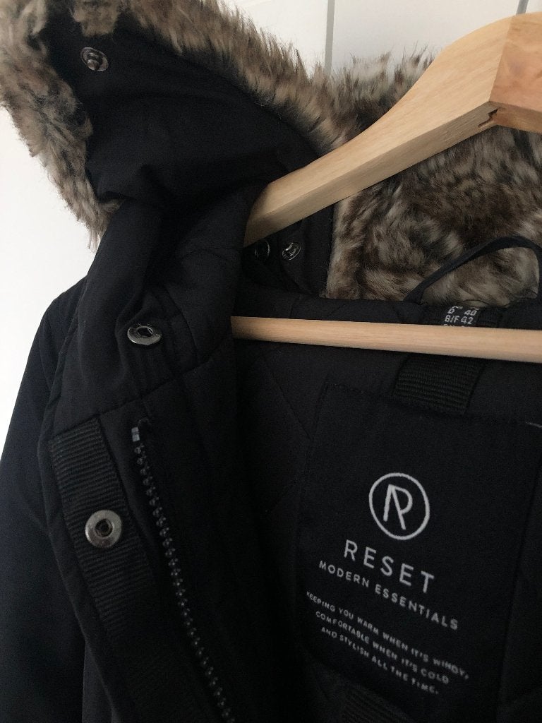 Mooie dames merk winterjas RESET, Zwart, Zo goed als nieuw, Reset, Ophalen