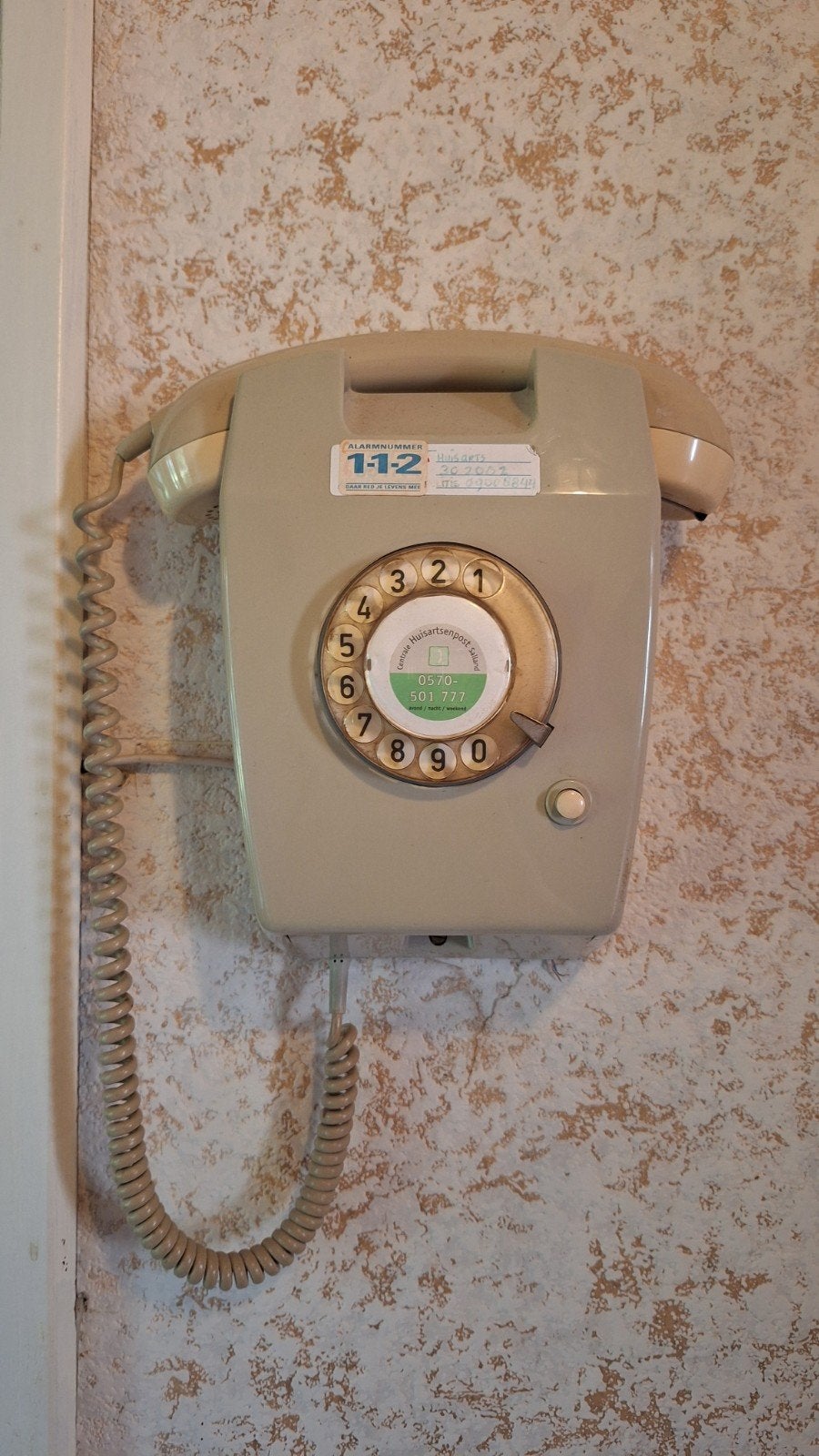 Vintage wandtelefoon met draaischijf - Jaren '70/'80, Telecommunicatie, Vaste telefoons | Niet Draadloos, Ophalen