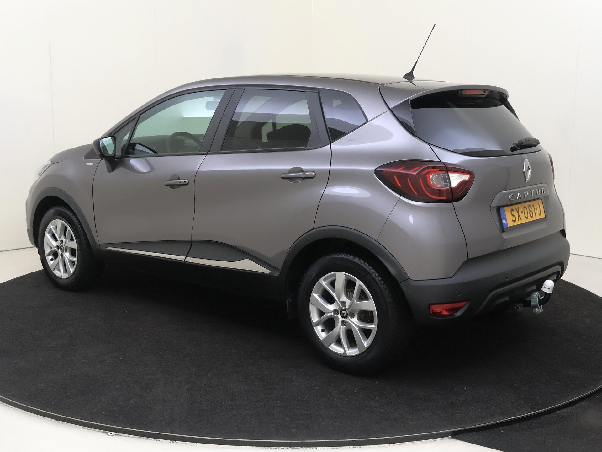 Renault Captur 0.9 TCe Limited airco | cruise control | lich, Auto's, Renault, Voorwielaandrijving, 898 cc, Stof, Gebruikt