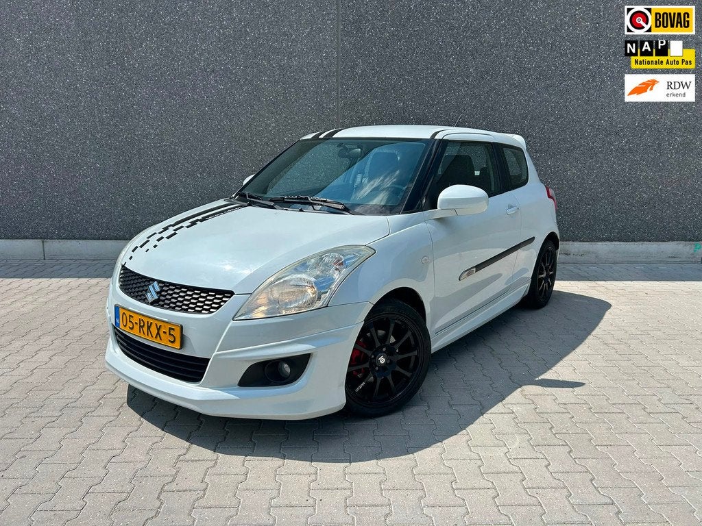 Suzuki Swift 1.2 Exclusive EASSS | NAVI | BLUETOOTH | LEDER, Auto's, Suzuki, Stoelverwarming, Gebruikt, Bedrijf, Handgeschakeld