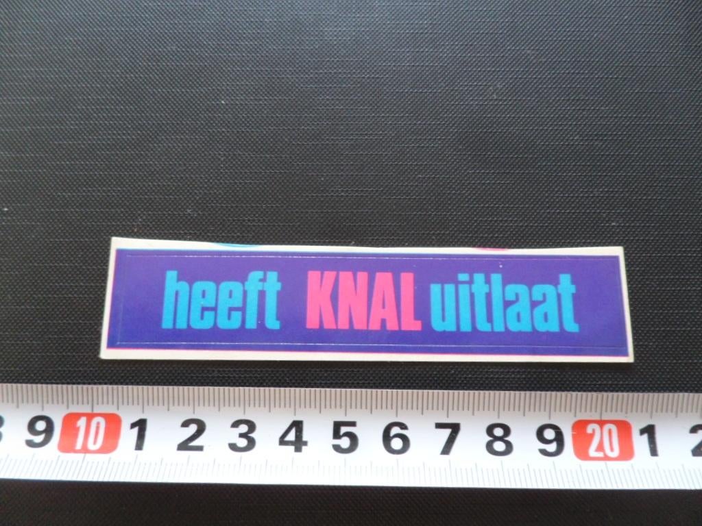 sticker Heeft KNAL uitlaat, Ophalen, Zo goed als nieuw