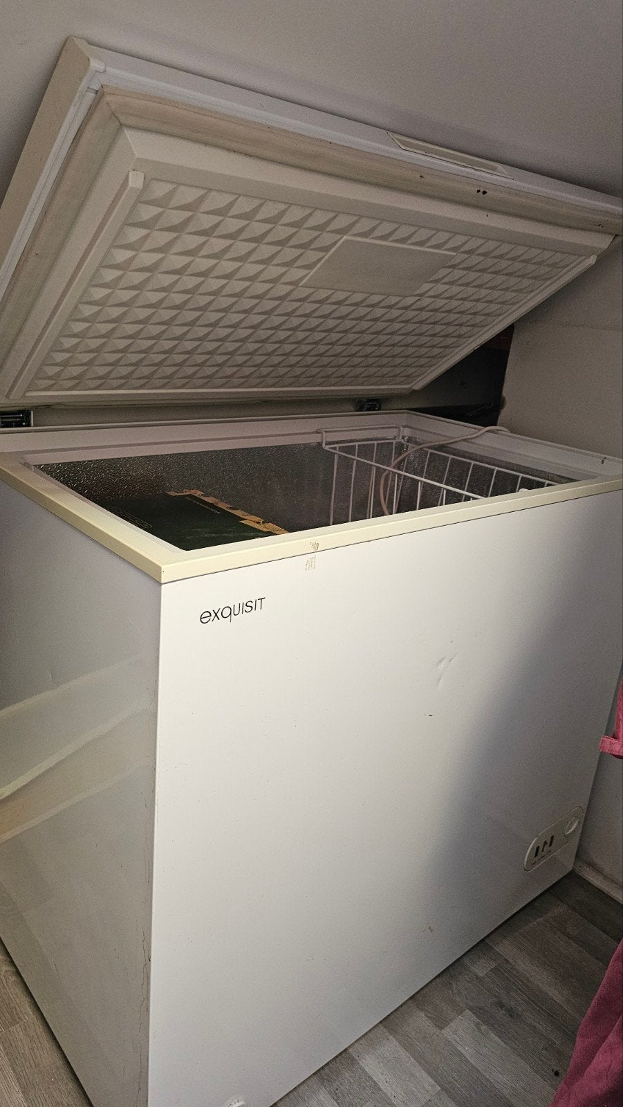 Exquisit Vrieskist - Functioneel met lichte deukjes, Witgoed en Apparatuur, Vriezers en Diepvrieskisten, Vrieskist, Gebruikt, Vrijstaand