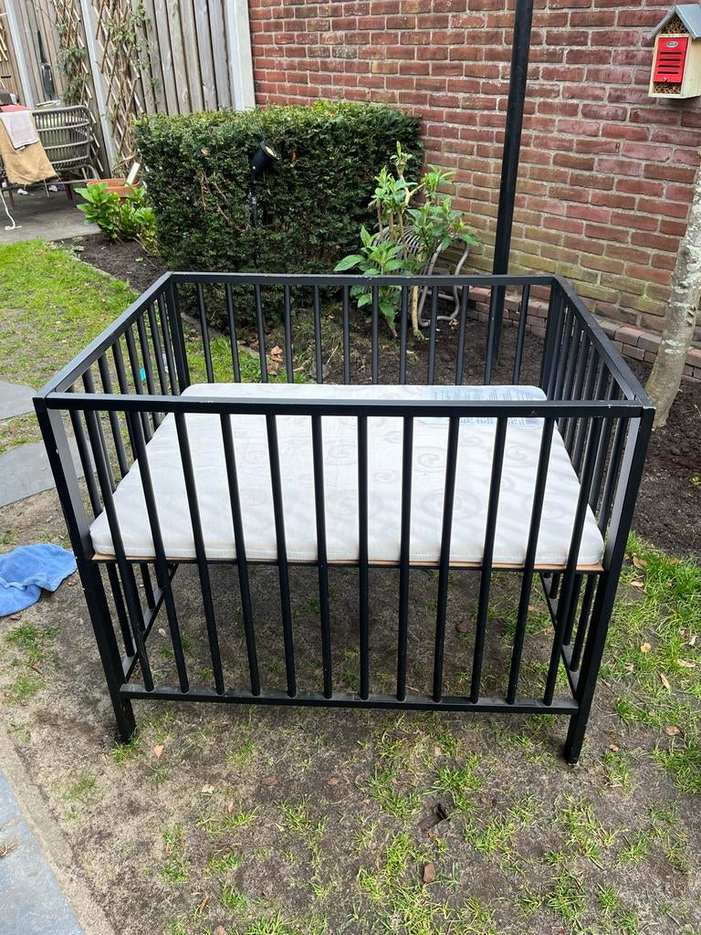 Compacte babybox - Ideaal voor kleine ruimtes, Kinderen en Baby's, Boxen, Ophalen, Gebruikt, Rechthoekig