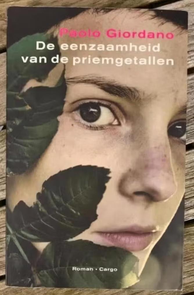 De eenzaamheid van de priemgetallen; Paolo Giordano, Boeken, Ophalen of Verzenden, Zo goed als nieuw
