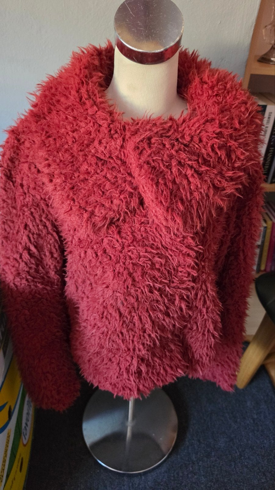 Primark Rood pluizig vest maat M, Kleding | Dames, Maat 38/40 (M), Primark, Ophalen of Verzenden, Zo goed als nieuw