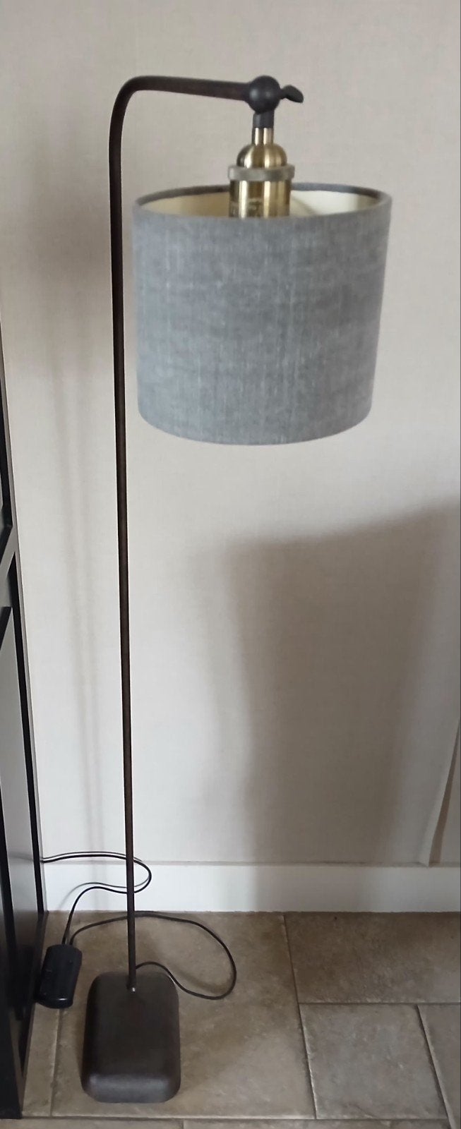 Prachtige vloerlamp met dimmer ZGAN, Huis en Inrichting, Lampen | Vloerlampen, Ophalen of Verzenden, Zo goed als nieuw, 150 tot 200 cm