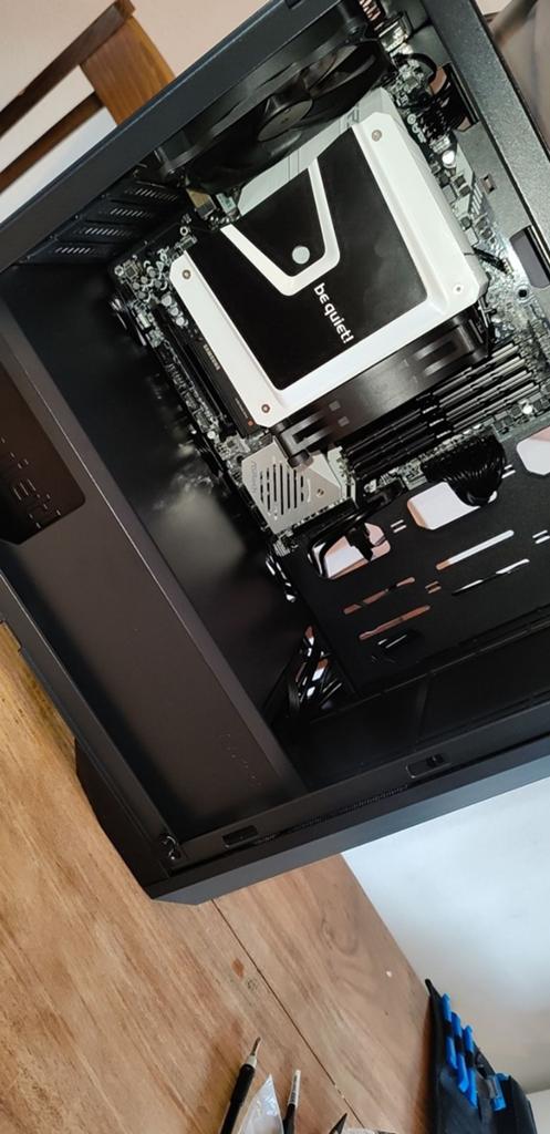 High-End Gaming PC: Ryzen 9 5950X, RTX 3090 Ti, 64GB RAM, Computers en Software, Desktop Pc's, Ophalen, 64 GB of meer, 7TB (1TB NVMe SSD + 2TB SSD + 4TB HDD)