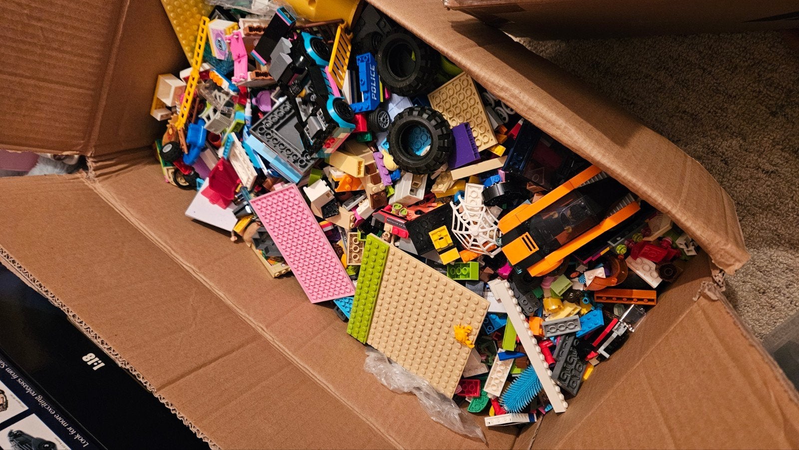 2 Grote dozen met diverse LEGO stenen en onderdelen, Gebruikt, Inclusief extra onderdelen, Lego, Ophalen of Verzenden