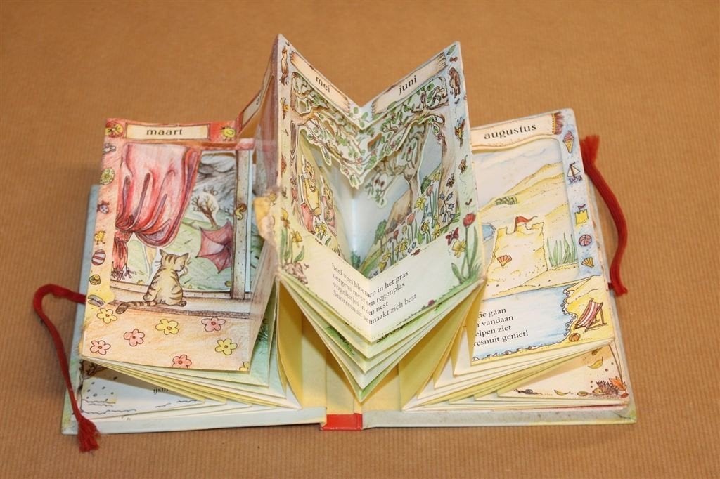 Snorresnuit — Beweegbaar Prentenboek, Carrousel, Boeken, Ophalen of Verzenden, Gelezen