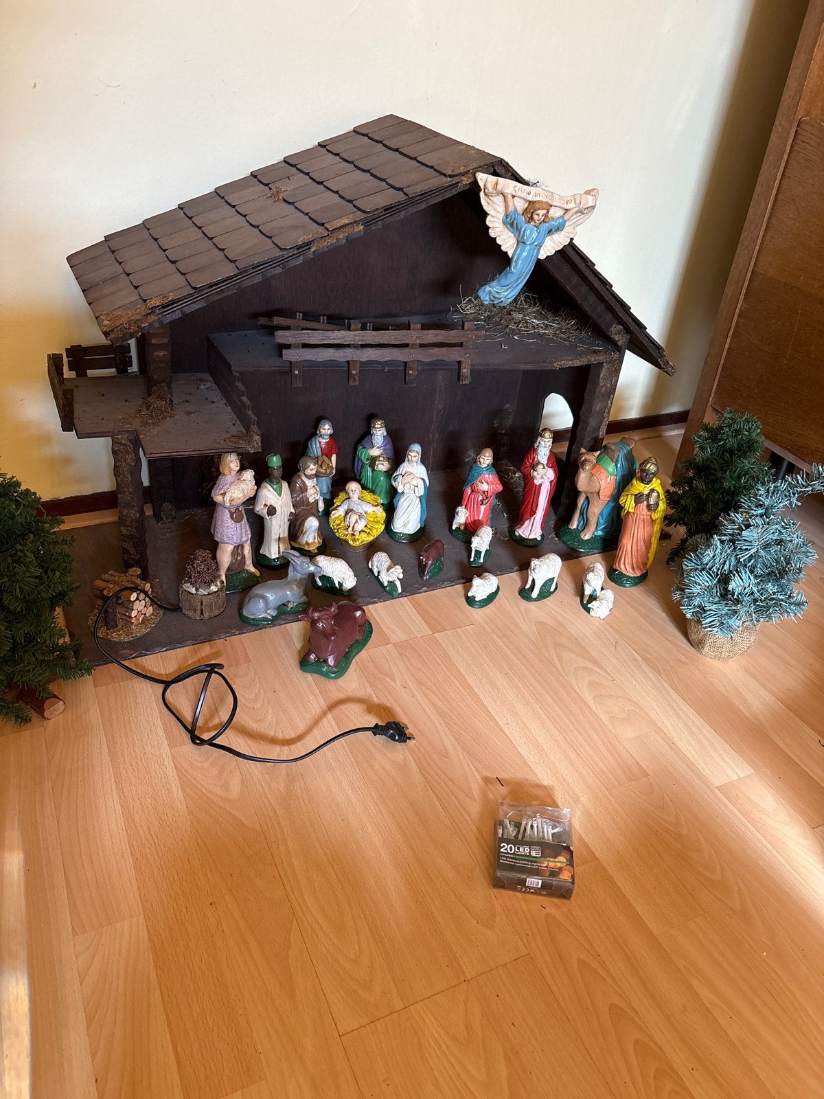Grote kerststal met beelden, Diversen, Ophalen, Gebruikt