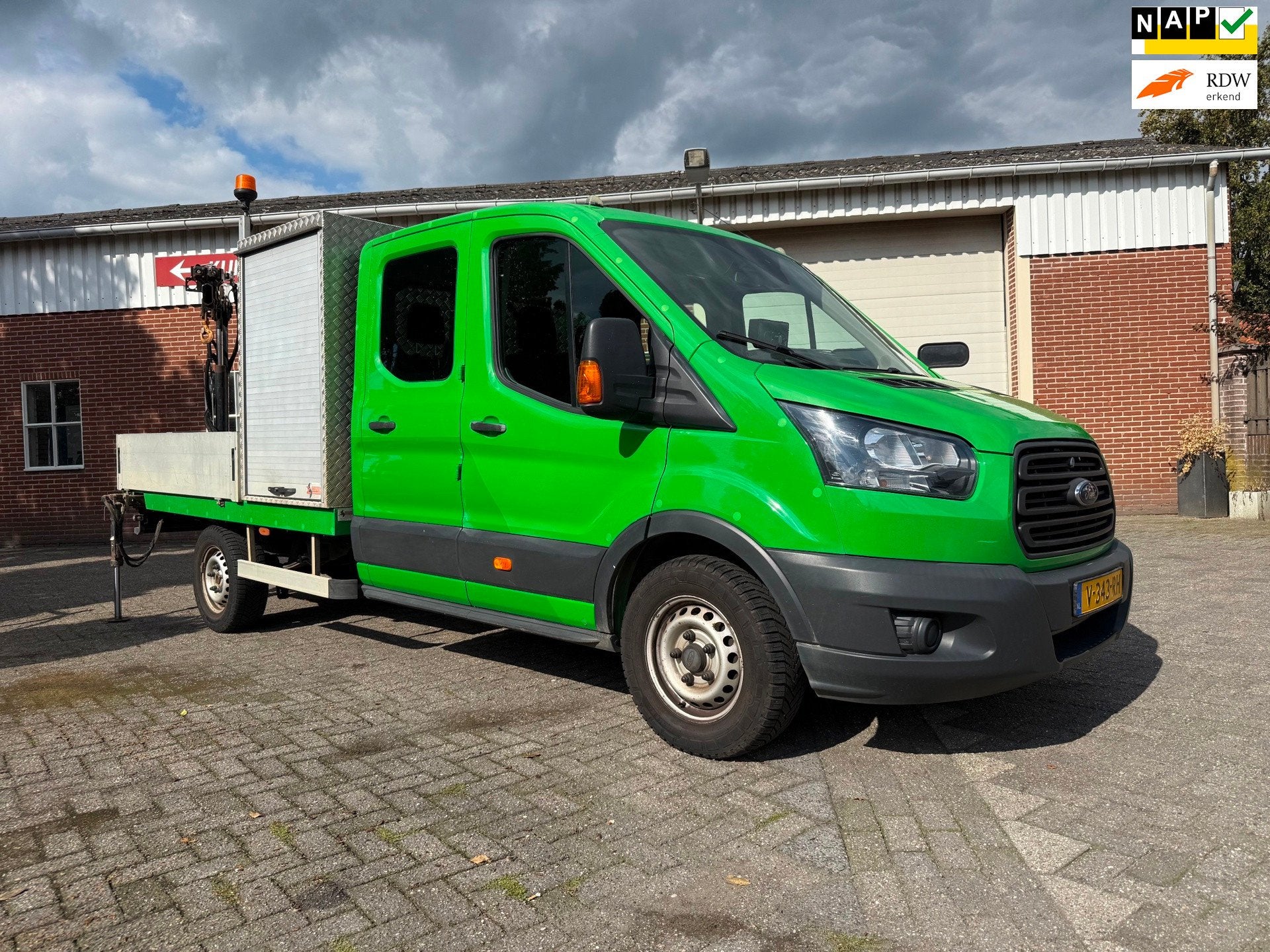 Ford Transit 350 2.0 TDCI L4H1 DC HIAB kraan camera airco 30, Achterwielaandrijving, Euro 6, 4 cilinders, 2800 kg