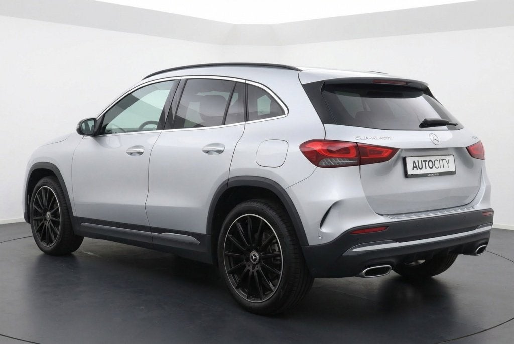 Mercedes-Benz GLA 250 e AMG-Line Pano l Memory l Leder l 360, Auto's, Automaat, Euro 6, 4 cilinders, Bedrijf