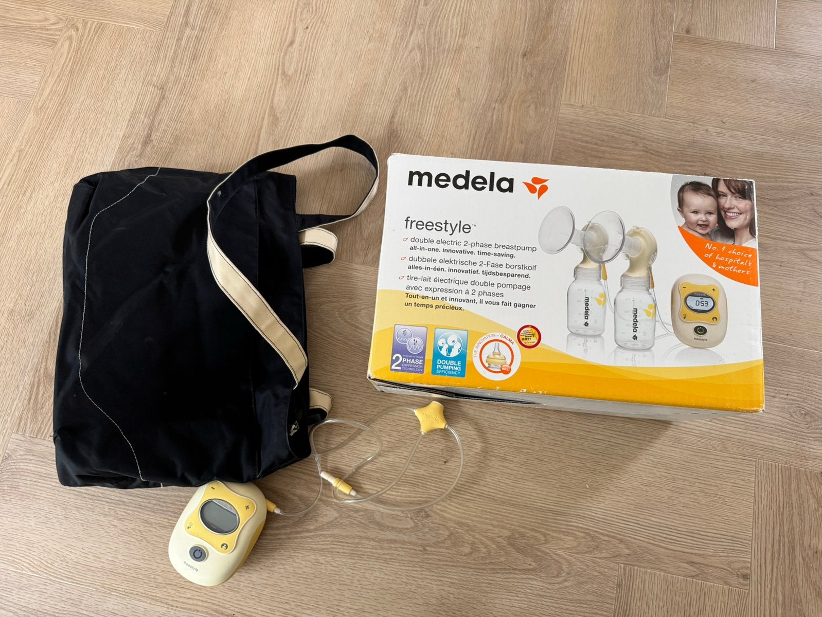 Medela Freestyle kolfapparaat met accessoires, Ophalen of Verzenden, Gebruikt
