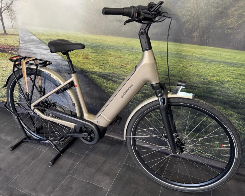 NIEUW €3.899 → NU €2.799 | Batavus Finez - Riem-aandrijving, Batavus, Nieuw, Ophalen of Verzenden, Info@accell-group.com
