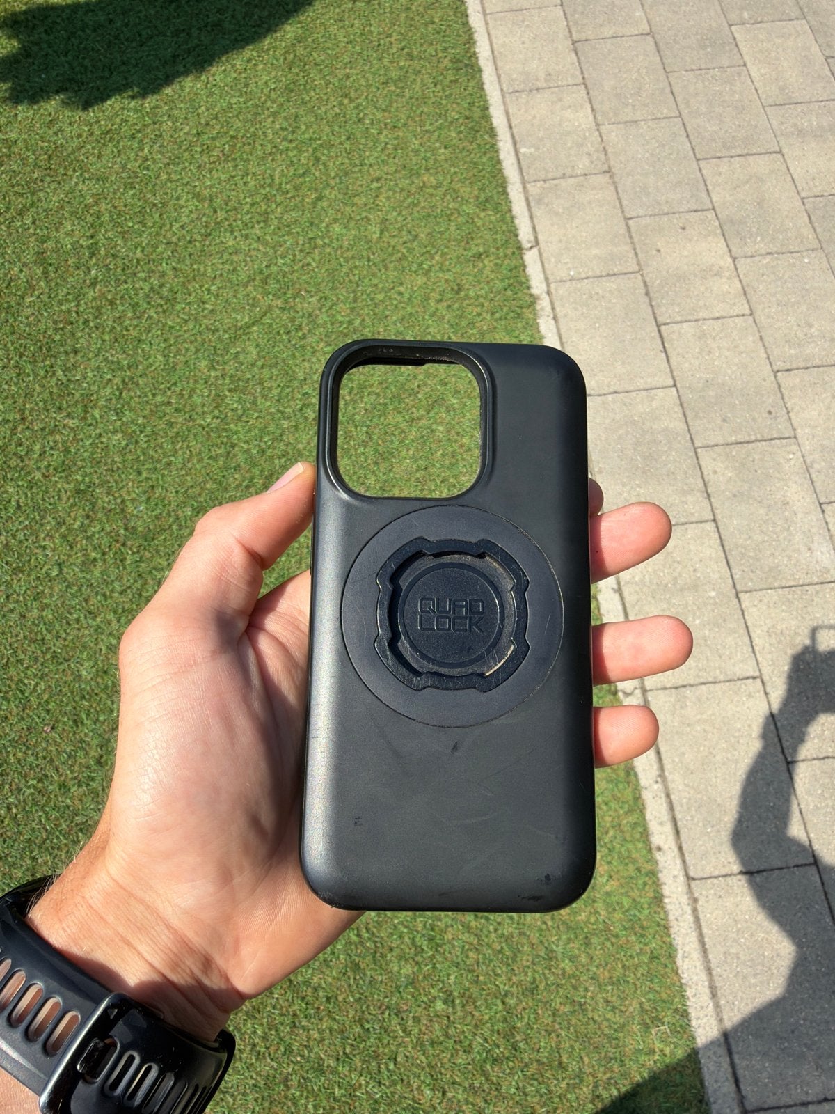 Quadlock MAG hoesje voor iPhone 15 Pro, Kunststof, Zwart, Quad Lock, Hoesje of Tasje