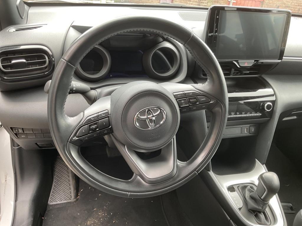 Stuur Toyota Yaris Cross (PB1/PJ1) (2020-09/..) 6436038, Gebruikt, Kundenbetreuung@toyota.de, Toyota-Allee 2, Köln 50858, , Duitsland