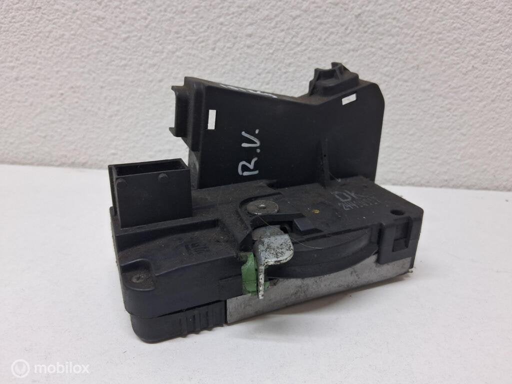Deurslot mechaniek Rv Opel Zafira A ('99-'05) 24414117DK, Gebruikt, Opel, Ophalen of Verzenden
