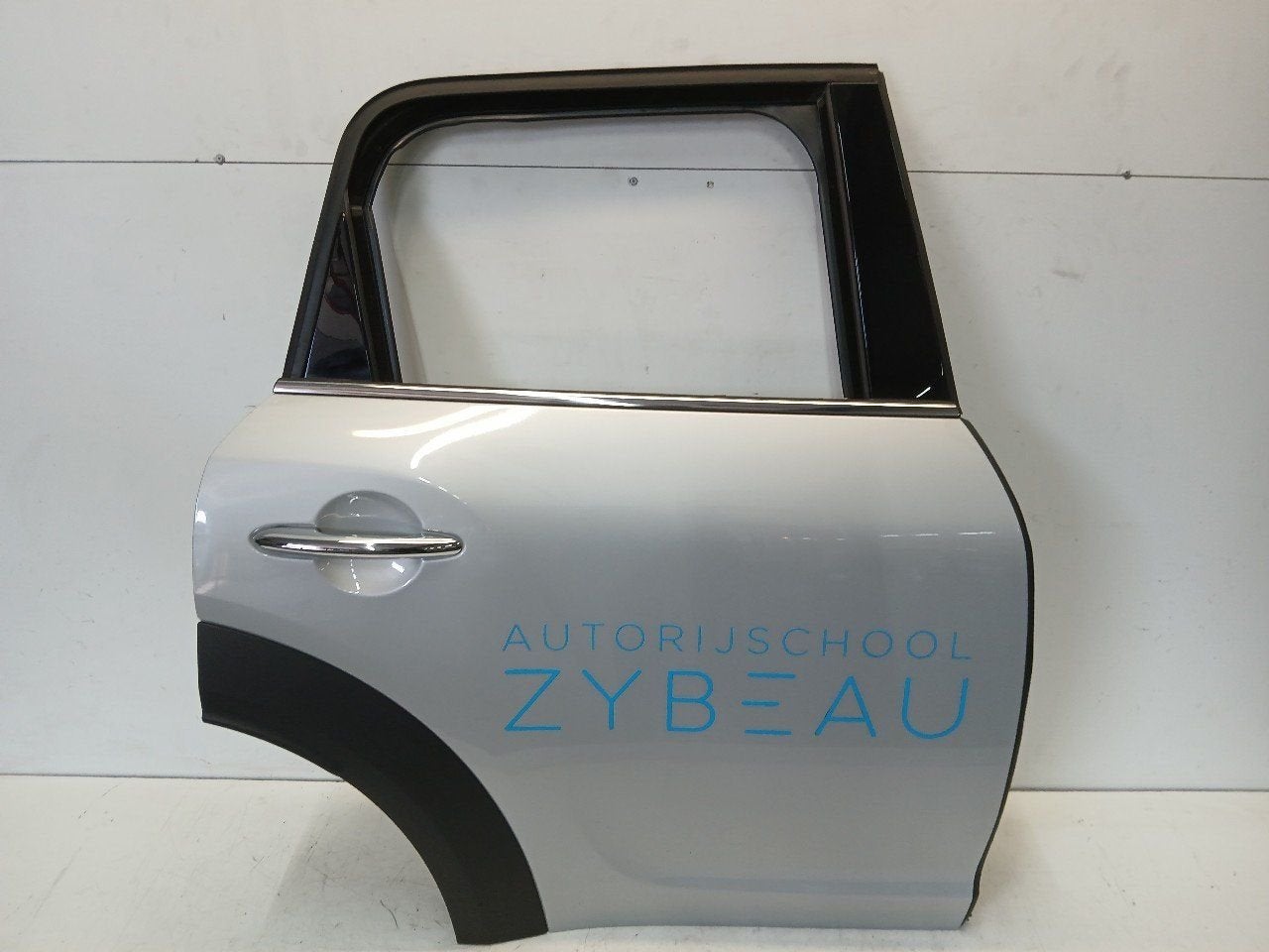 Portier rechts achter Mini Countryman, Auto-onderdelen, Onderdelen@venauto.nl, Van der Ven Autorecycling B.V., Gebruikt, Ettenseweg 76, 4706 PB Roosendaal, The Netherlands
