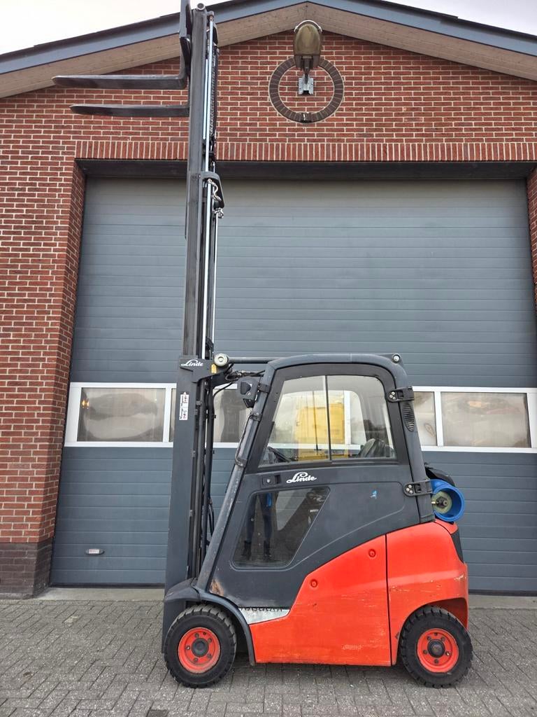 Heftruck Linde H16T-01 Triplex Sideshift Freelift 4000 mm, Zakelijke goederen, LPG, Linde, Heftruck, Ophalen of Verzenden
