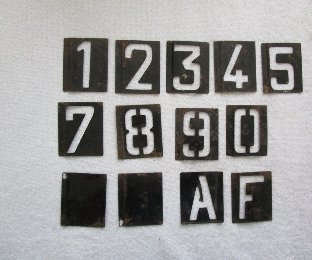 Vintage metalen sjablonen: cijfers en letters, Ophalen of Verzenden