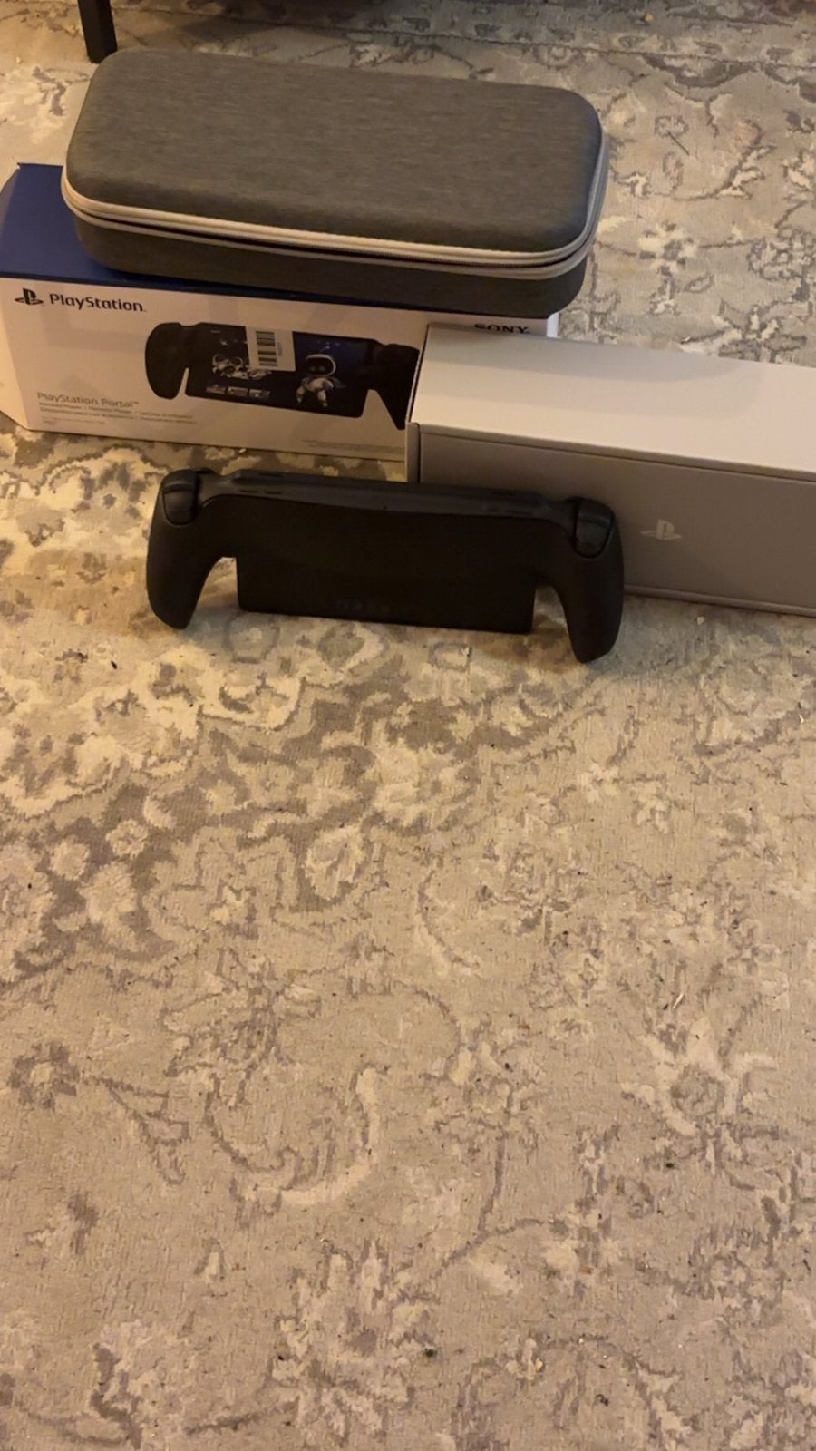 PlayStation Portal Remote Player met hoes en doos, Ophalen, Zo goed als nieuw