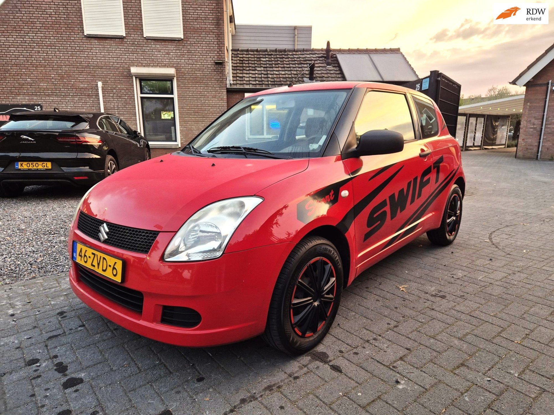 Suzuki Swift 1.3 GA 3 Drs Android multimedia, Auto's, Stof, Gebruikt, 400 kg, Swift