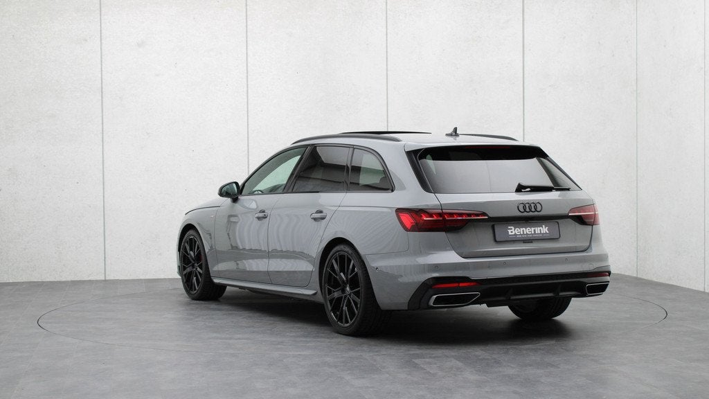 Audi A4 Avant 40 TFSI quattro S edition Competition | Massag, 12 maanden, 15 km/l, Gebruikt, 4 cilinders