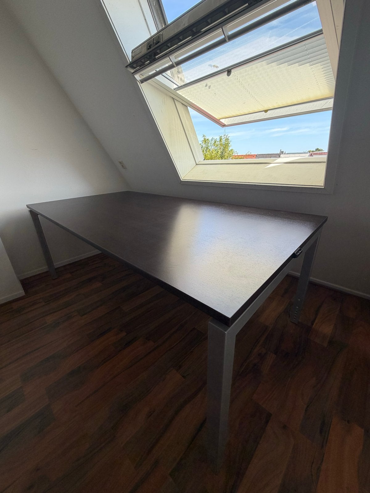 Bureau 200x100 met in hoogte verstelbare poten, Huis en Inrichting, Bureaus, Gebruikt, Computerbureau, Zwart, Demontabel, In hoogte verstelbaar