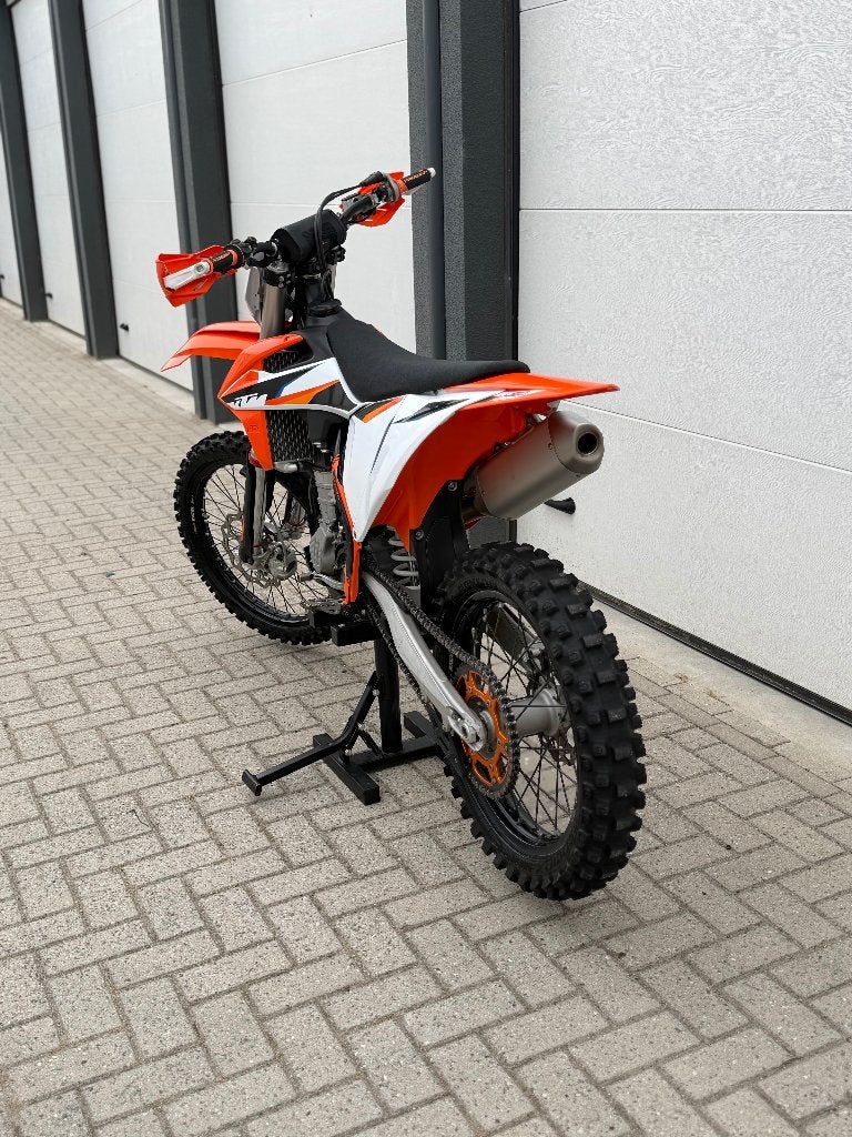 KTM 450 SX-F Crossmotor 2 uur (bj 2019), Zo goed als nieuw, 5 versnellingen, Ophalen, 450 cc