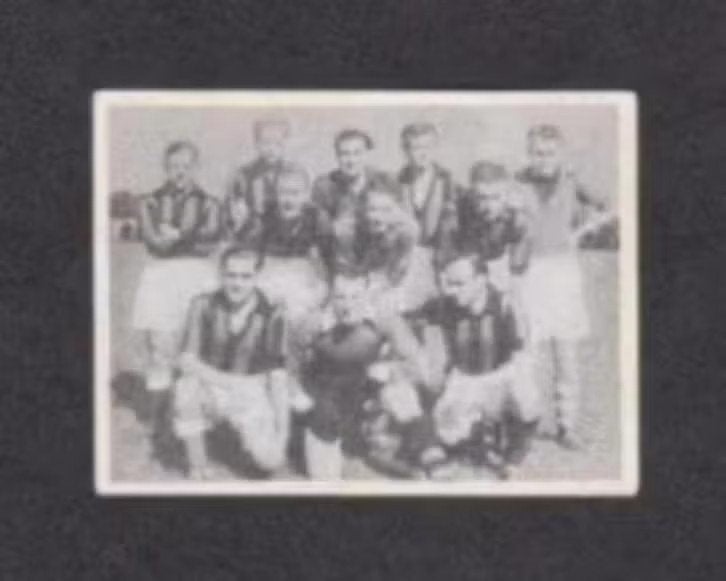 Voetbalplaatje OSV Oostzaan 1951-1952., Ophalen of Verzenden, Zo goed als nieuw