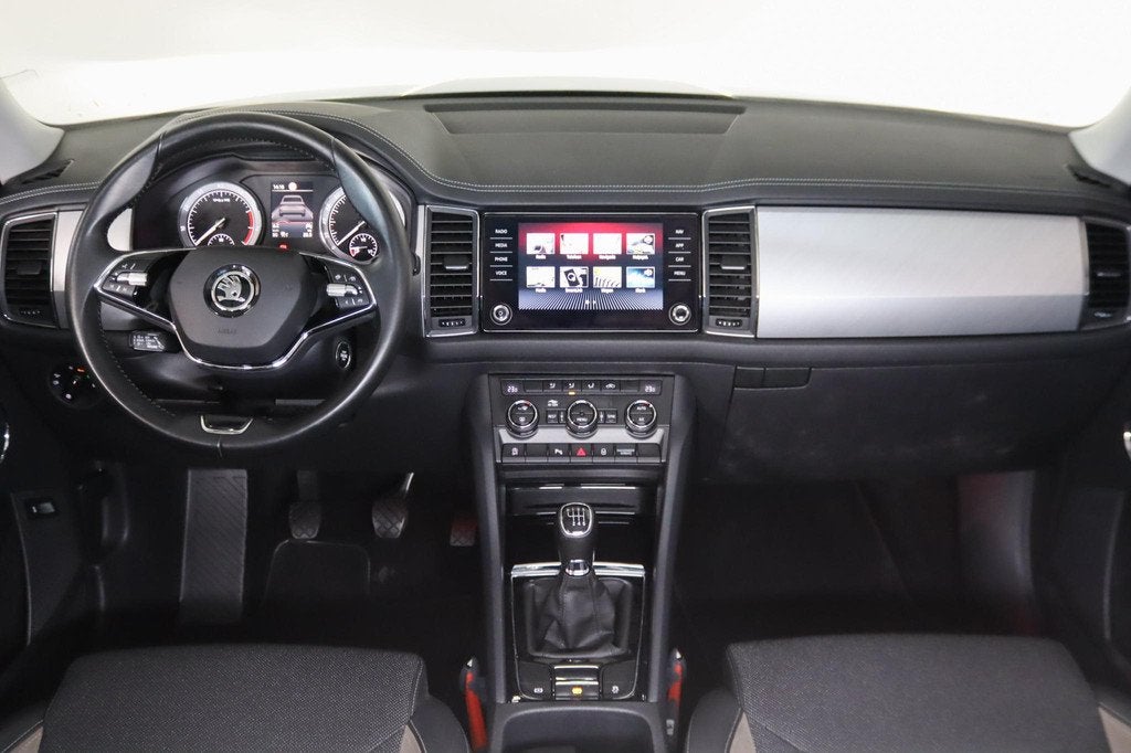 Skoda Kodiaq 1.5 TSI Business Edition 7-Persoons Trekhaak, C, Voorwielaandrijving, 4 cilinders, 150 pk, Blauw