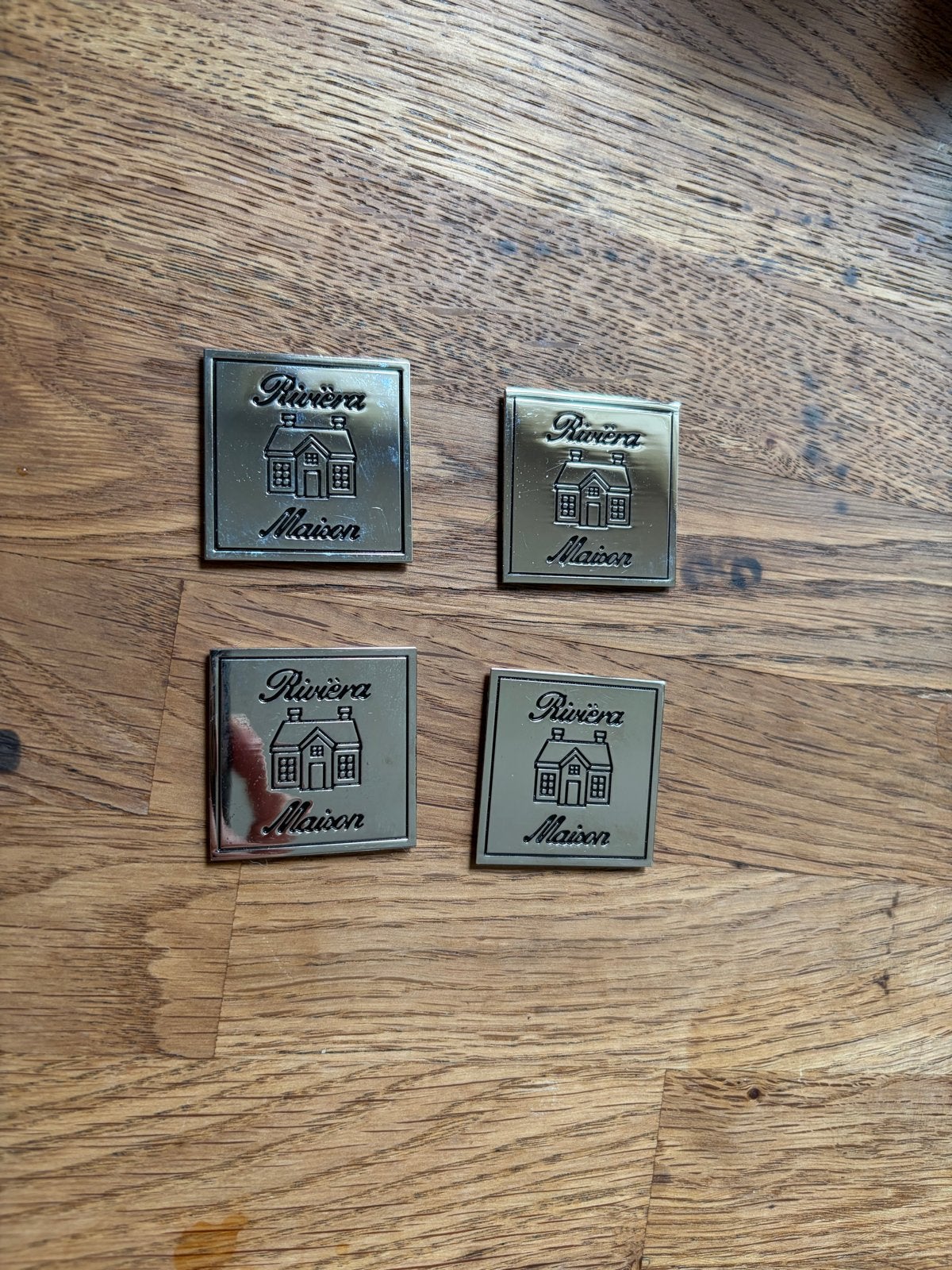 Originele Riviera Maison labels - Set van 4, Gebruikt, Ophalen of Verzenden, Landelijk, Metaal